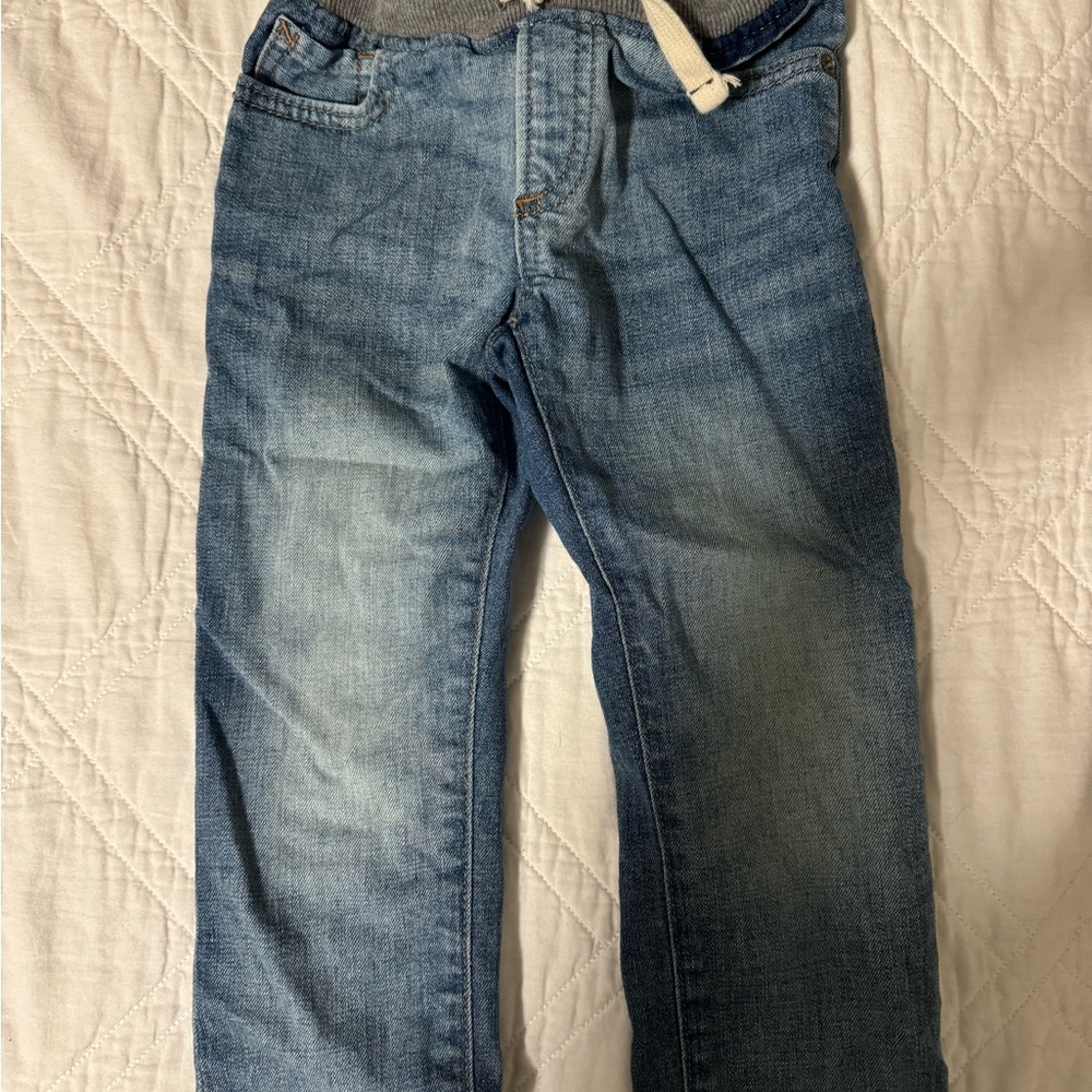 2 Pairs of gap 3T jeans